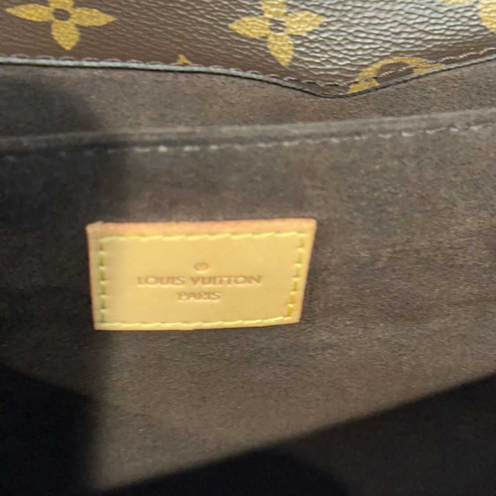 Louis Vuitton Pochette Métis - Picture 13 of 15